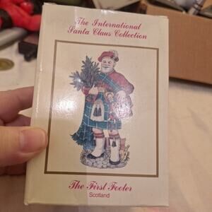 International Santa Claus Collection Scotland First Fooler Christmas SC27 NIB